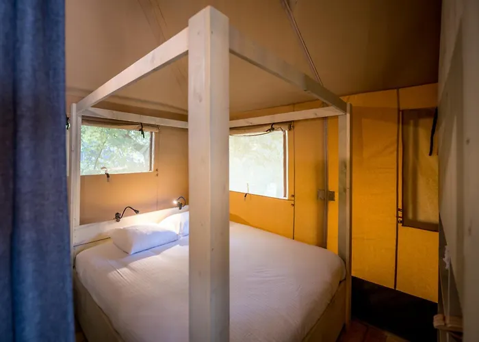 Urban Gardens 度假村 4*