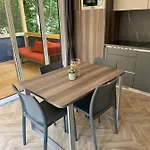 Ośrodek wypoczynkowy Urban Gardens 4*