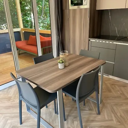 Θέρετρο Urban Gardens 4*