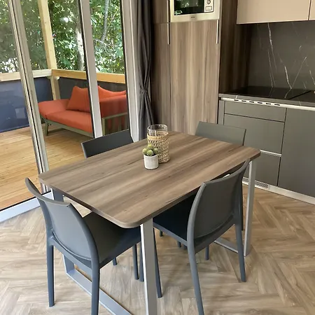 Resort Urban Gardens